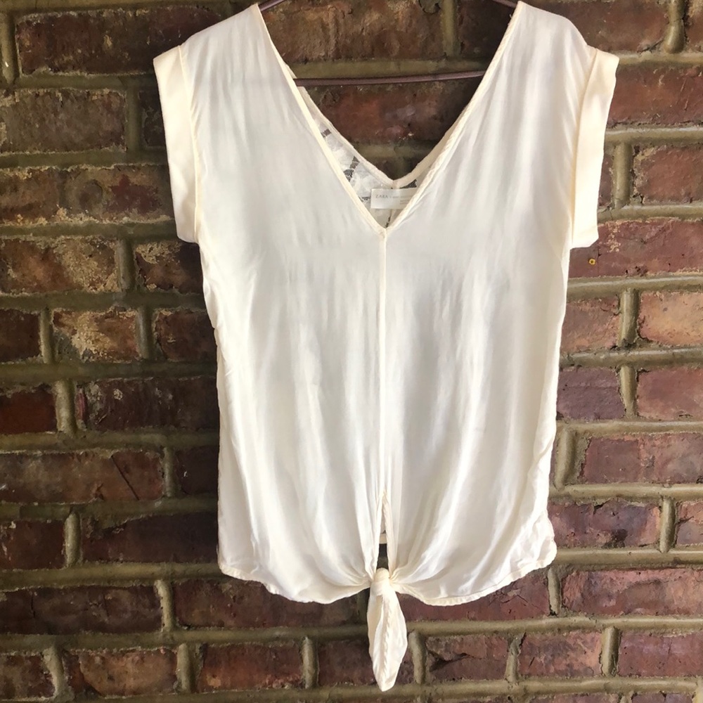 Tied tee with full lace back